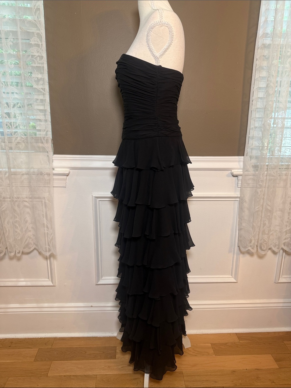 Y2K Kay Unger 100% Silk Strapless Ruffle Tiered Gown Black Rosette Size 4 - Picture 2 of 11